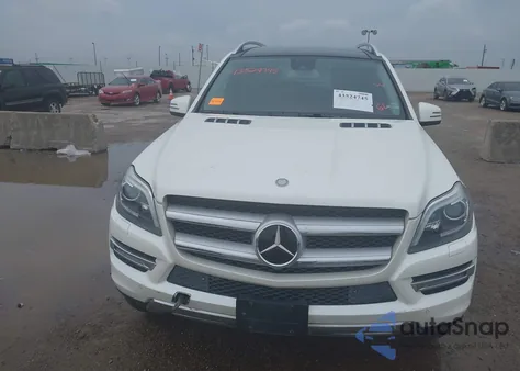 2016 Mercedes-Benz Gl 450 4Matic z USA, uszkodzony, nr VIN 4JGDF6EE5GA703634